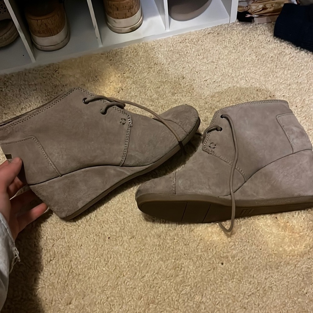 Toms Gray Wedges